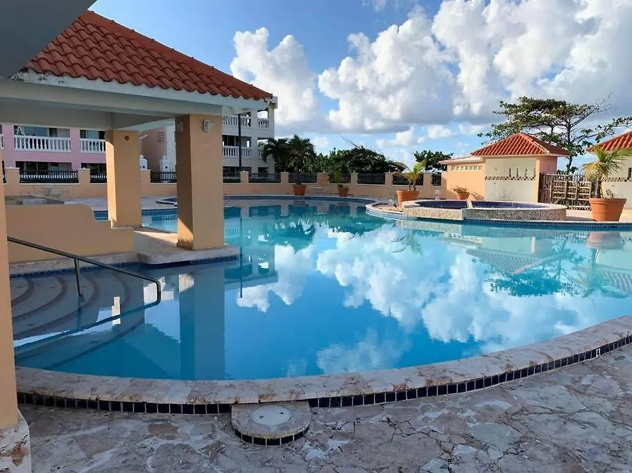 Golden Dream Villas & Studio A/B Pool View Isabela